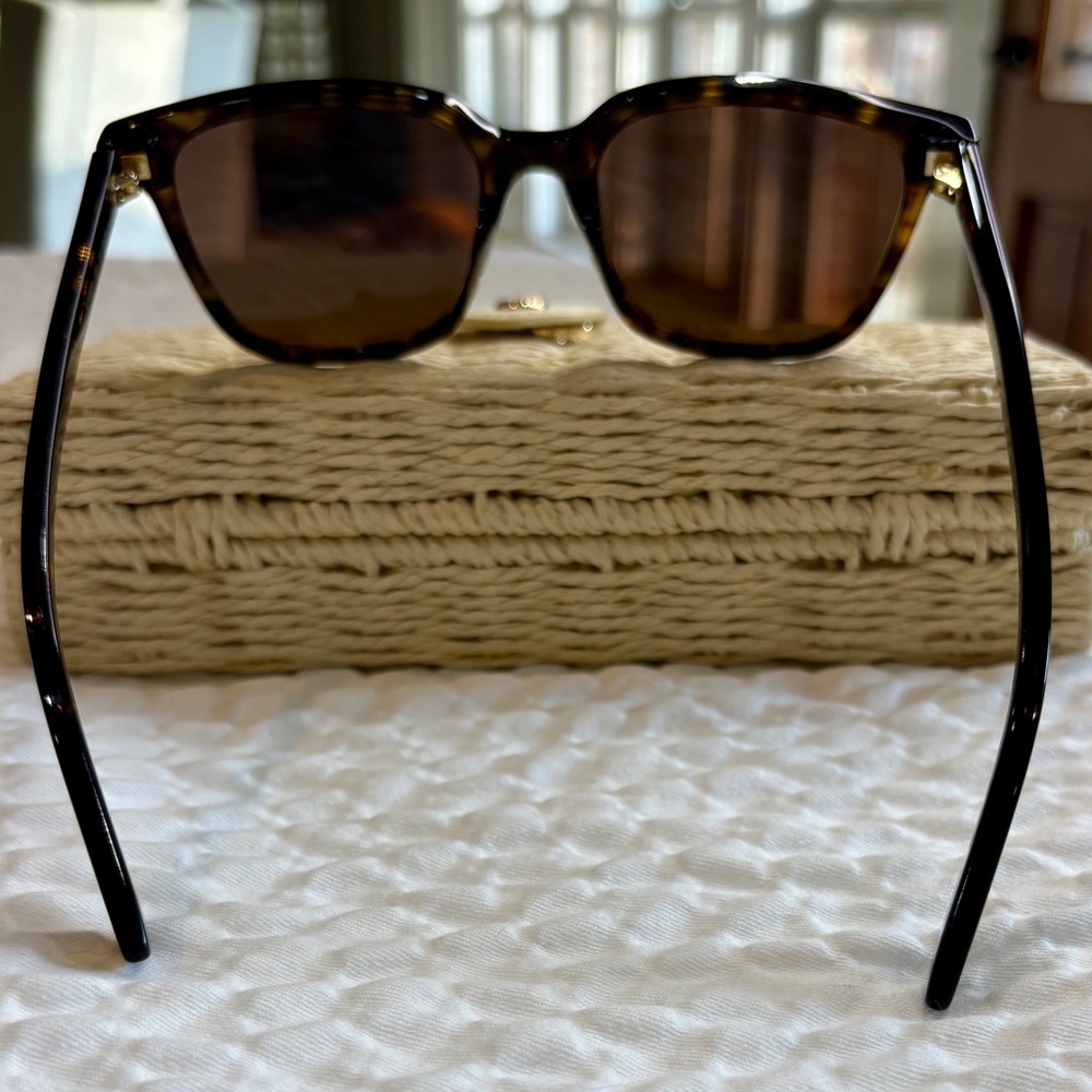 Bottega Veneta Havana Classic Tortie Sunglasses BV1255SA 002 Newer model EUC 😎🌟 - Picture 11 of 16